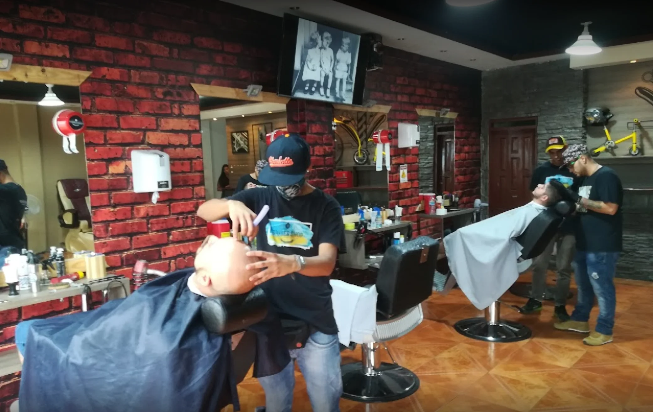 Barbería-barbershop-sdt-10605