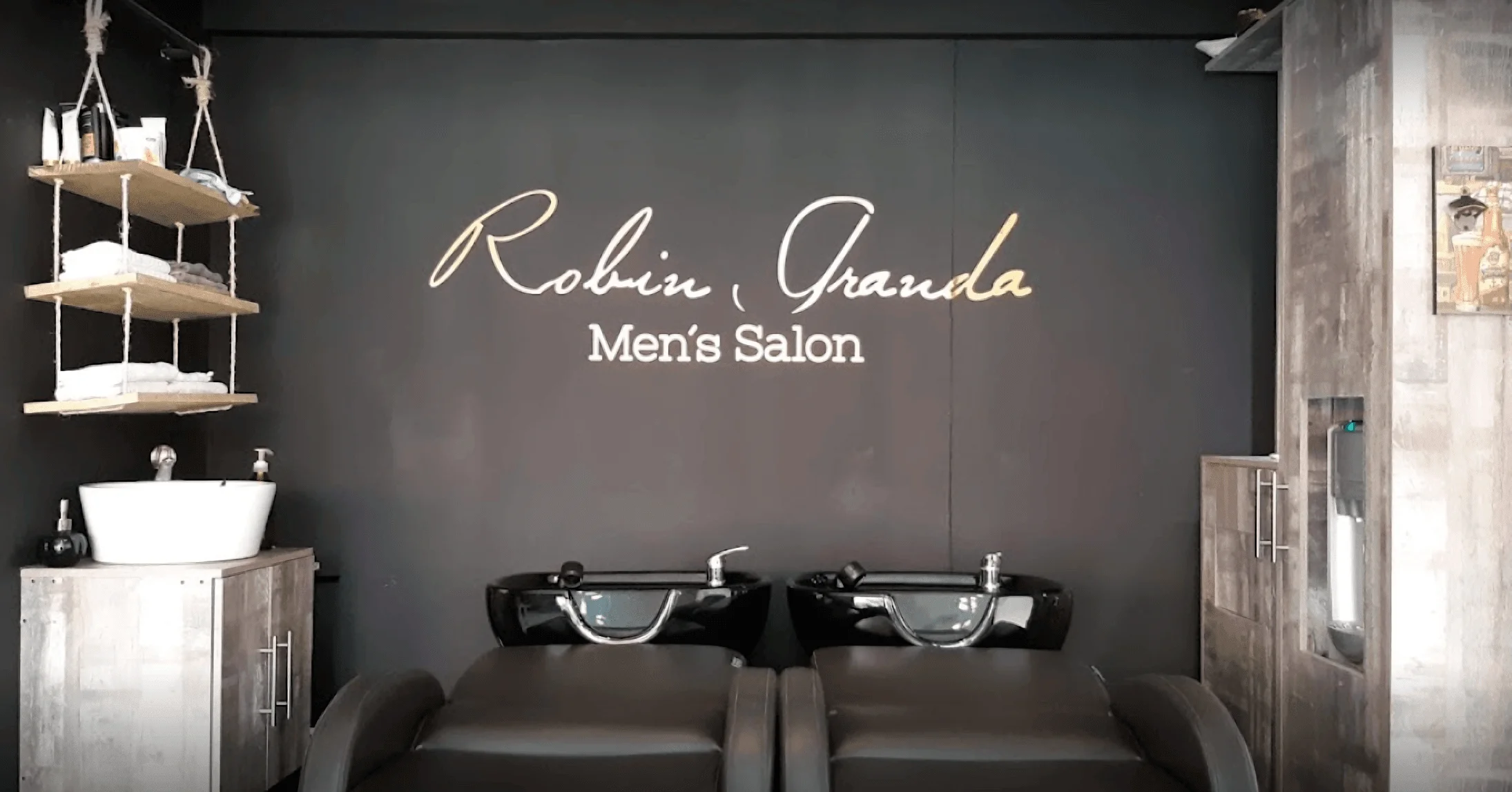 Salón de Belleza-robin-granda-hair-salon-barberia-y-peluqueria-en-guayaquil-11309