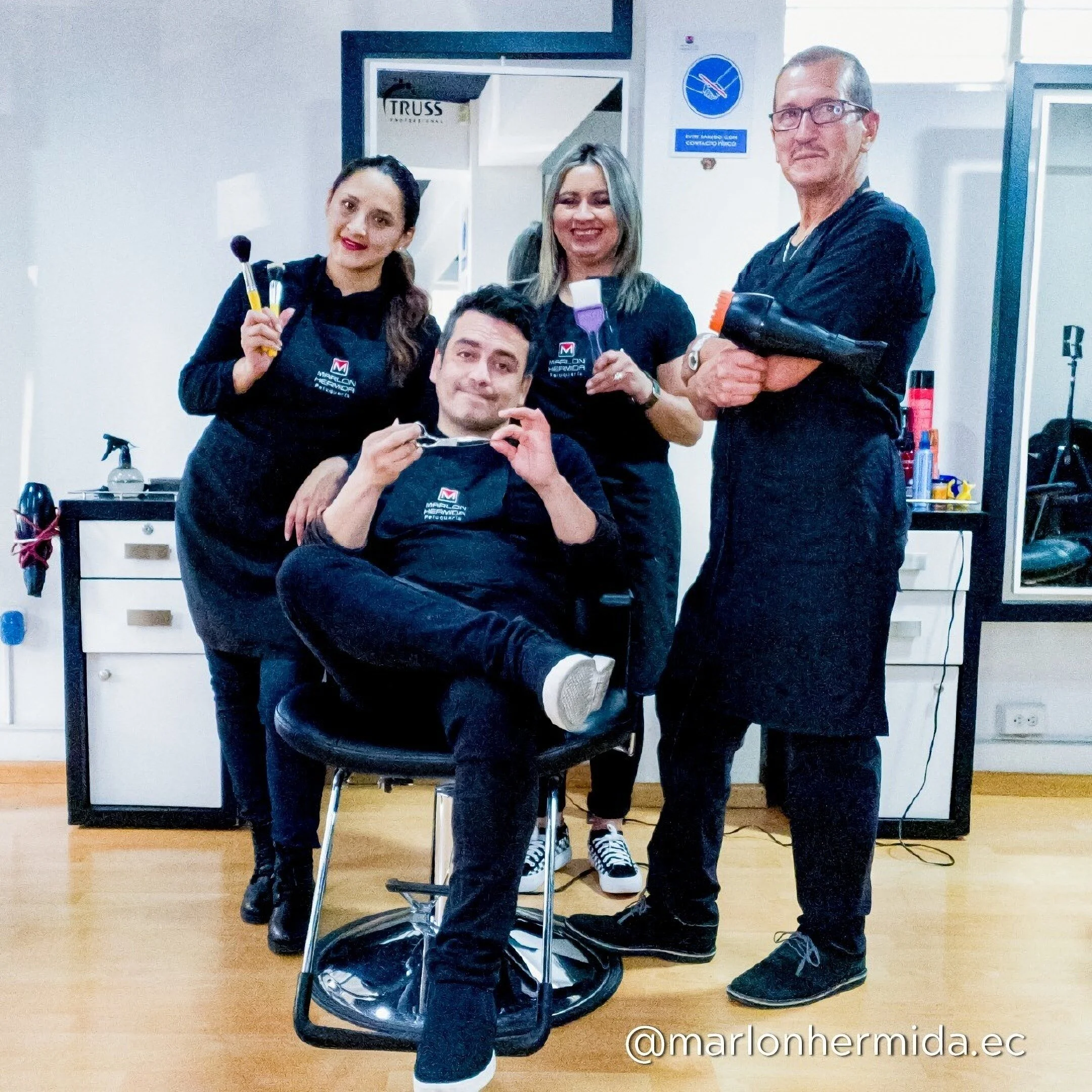 Salón de Belleza-marlon-hermida-peluqueria-12149