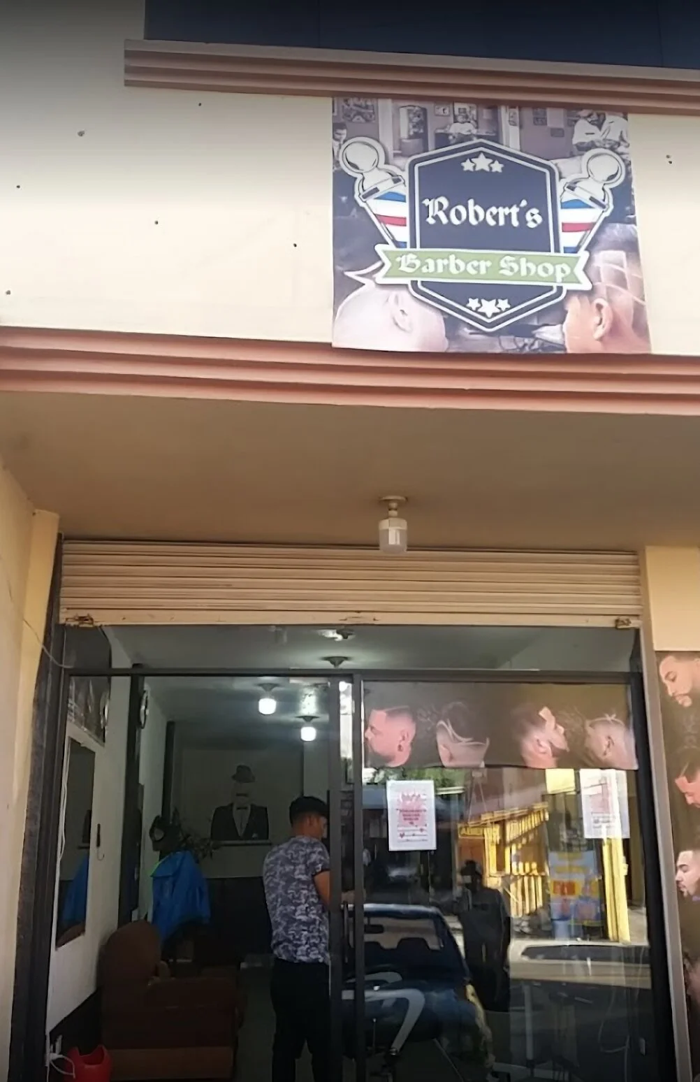 ROBERTH THE BARBER-2251