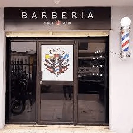 Barbería-chilling-barber-house-12800