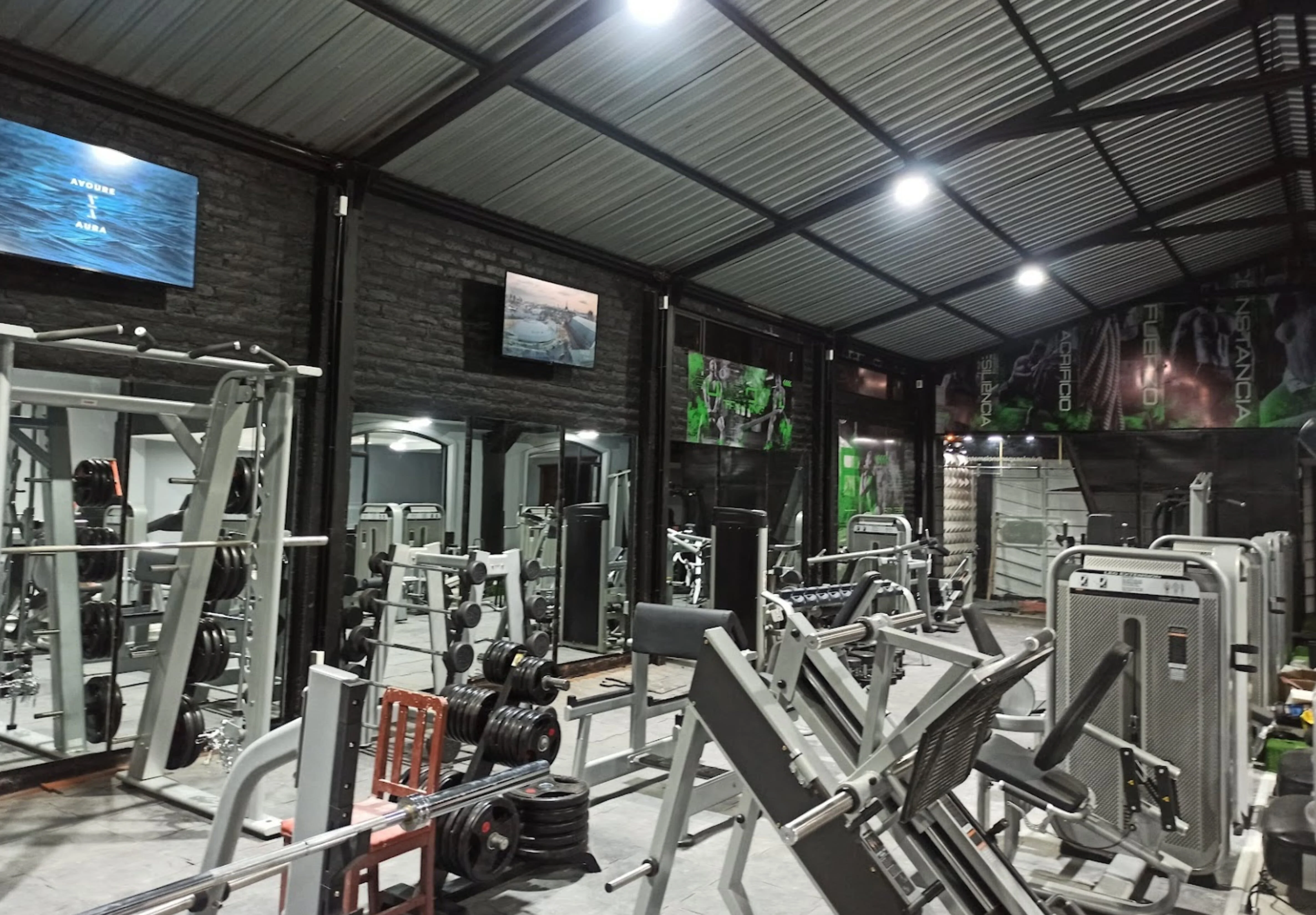 Gimnasio-matrix-training-center-13209