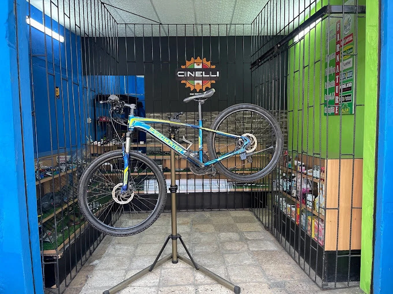 Reparación de bicicletas-taller-tienda-de-bicicletas-cinelli-bike-15356