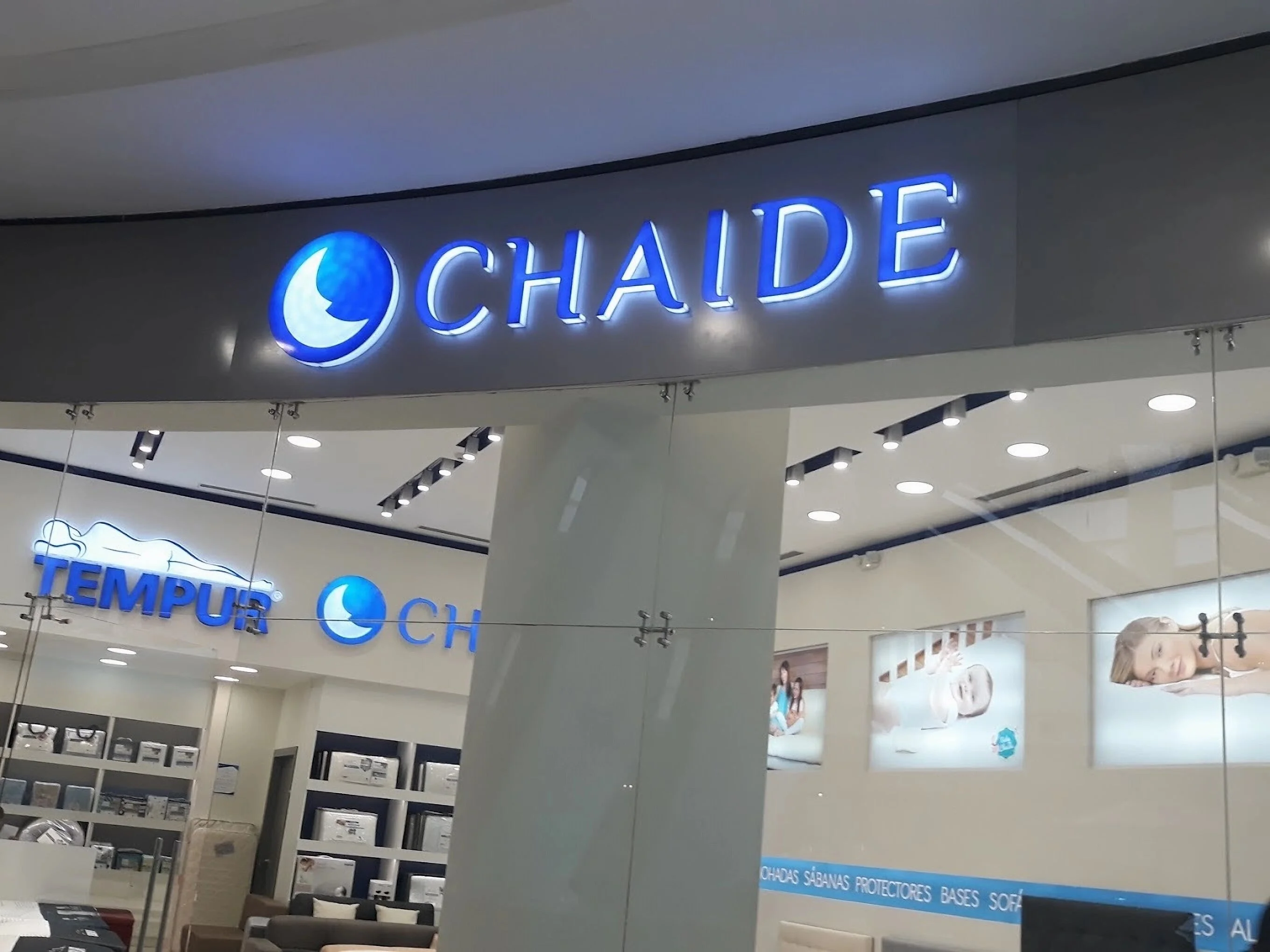 Tienda Chaide - Village Plaza-3409