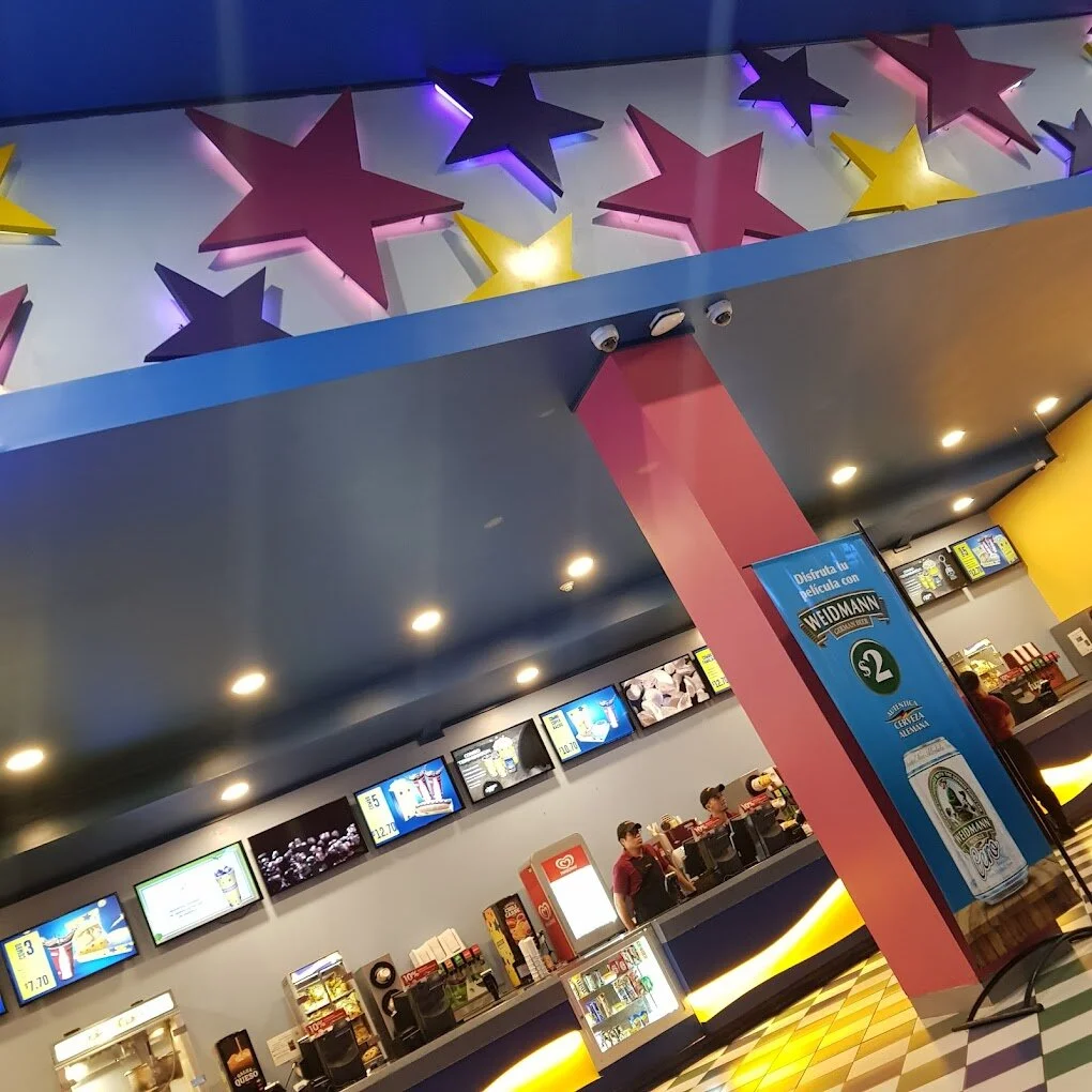 Cine-supercines-riocentro-sur-21129