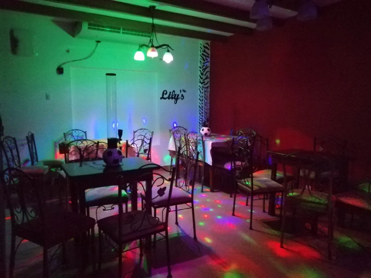 Bar-lilys-karaoke-2-22212