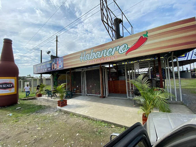 HABANERO BAR GRILL RESTAURANTE / Bares Turisticos en Santo Domingo-6273