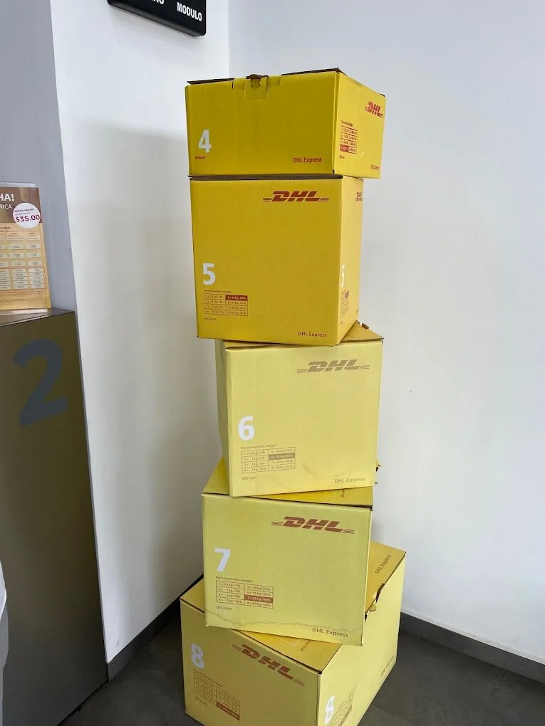 Envío de paquetes-dhl-express-servicepoint-23110