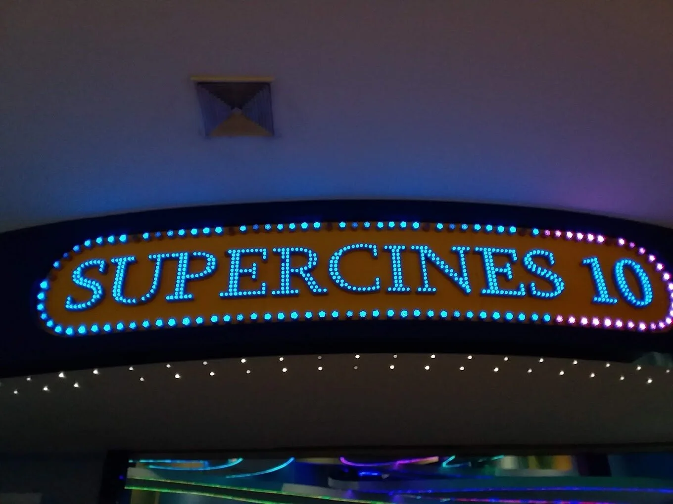 Supercines - C.C. Riocentro Norte-6933