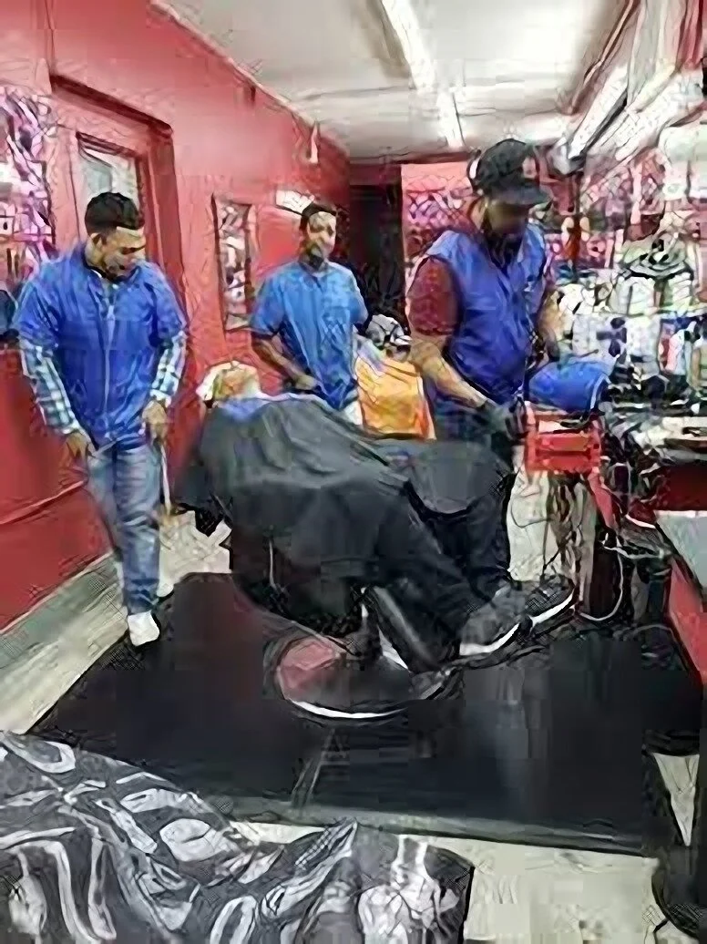 DARWIN'S BARBER SHOP-1082