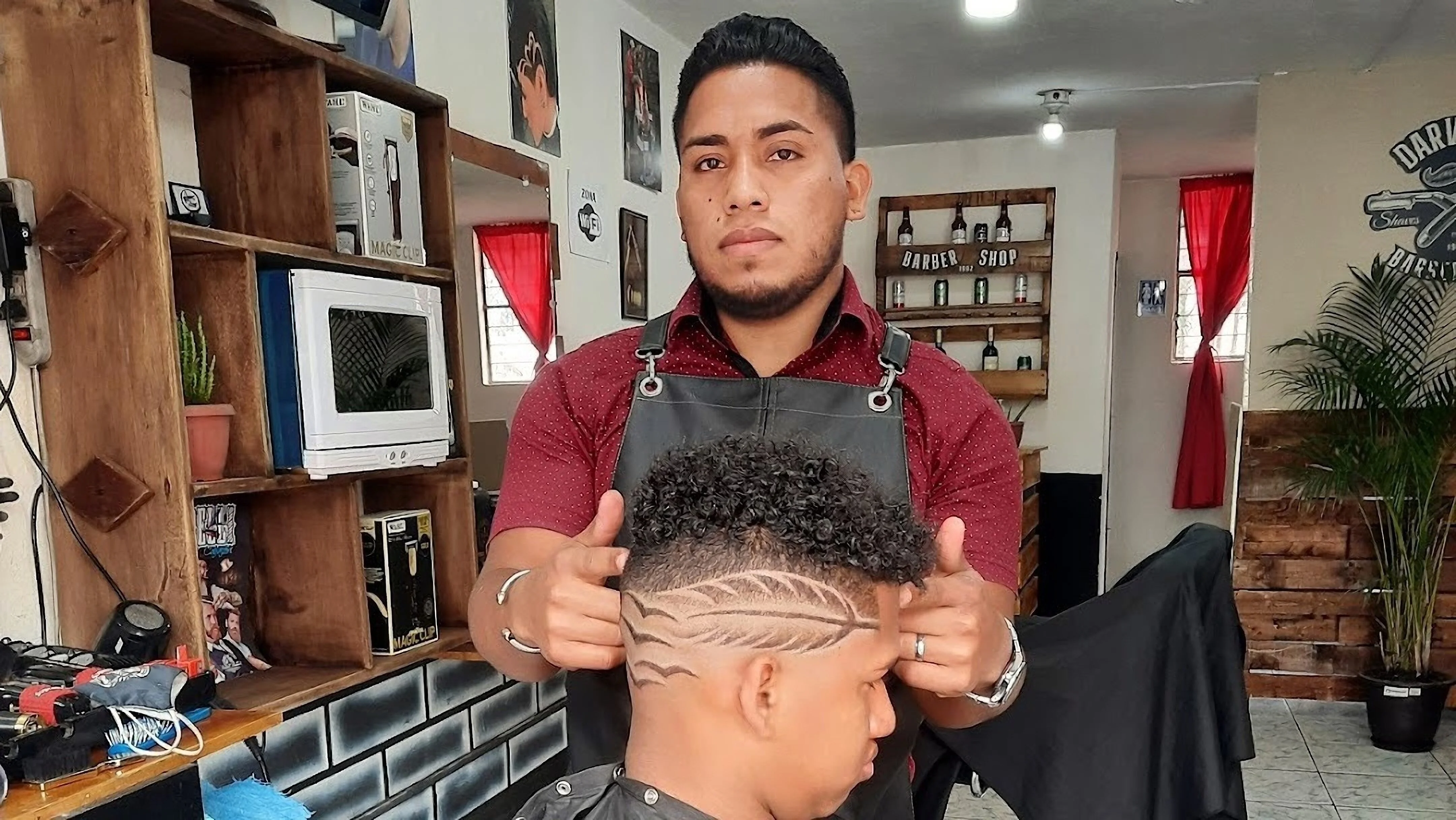 Barbería-darwins-barber-shop-8537