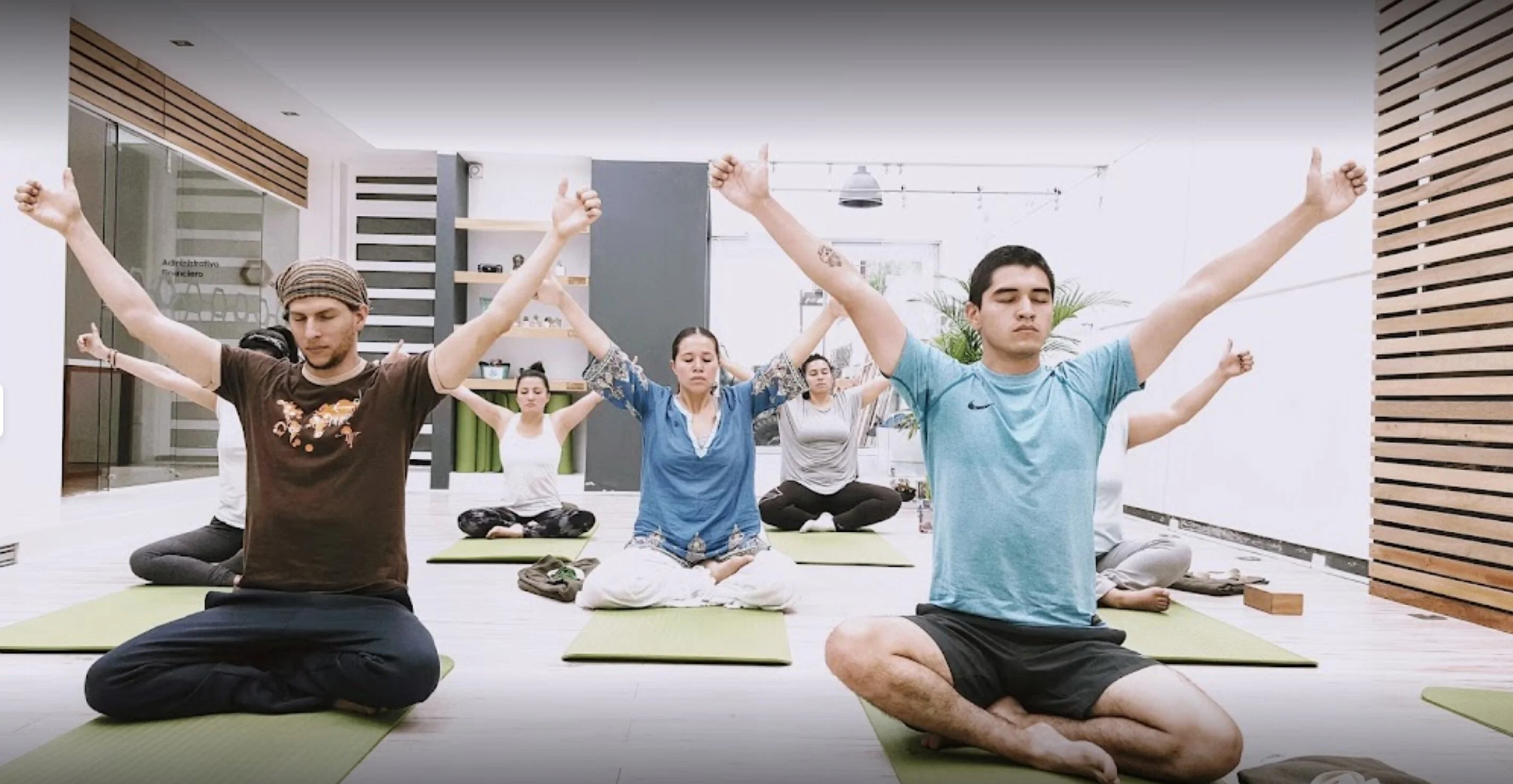 Yoga-ekah-yoga-estudio-8577