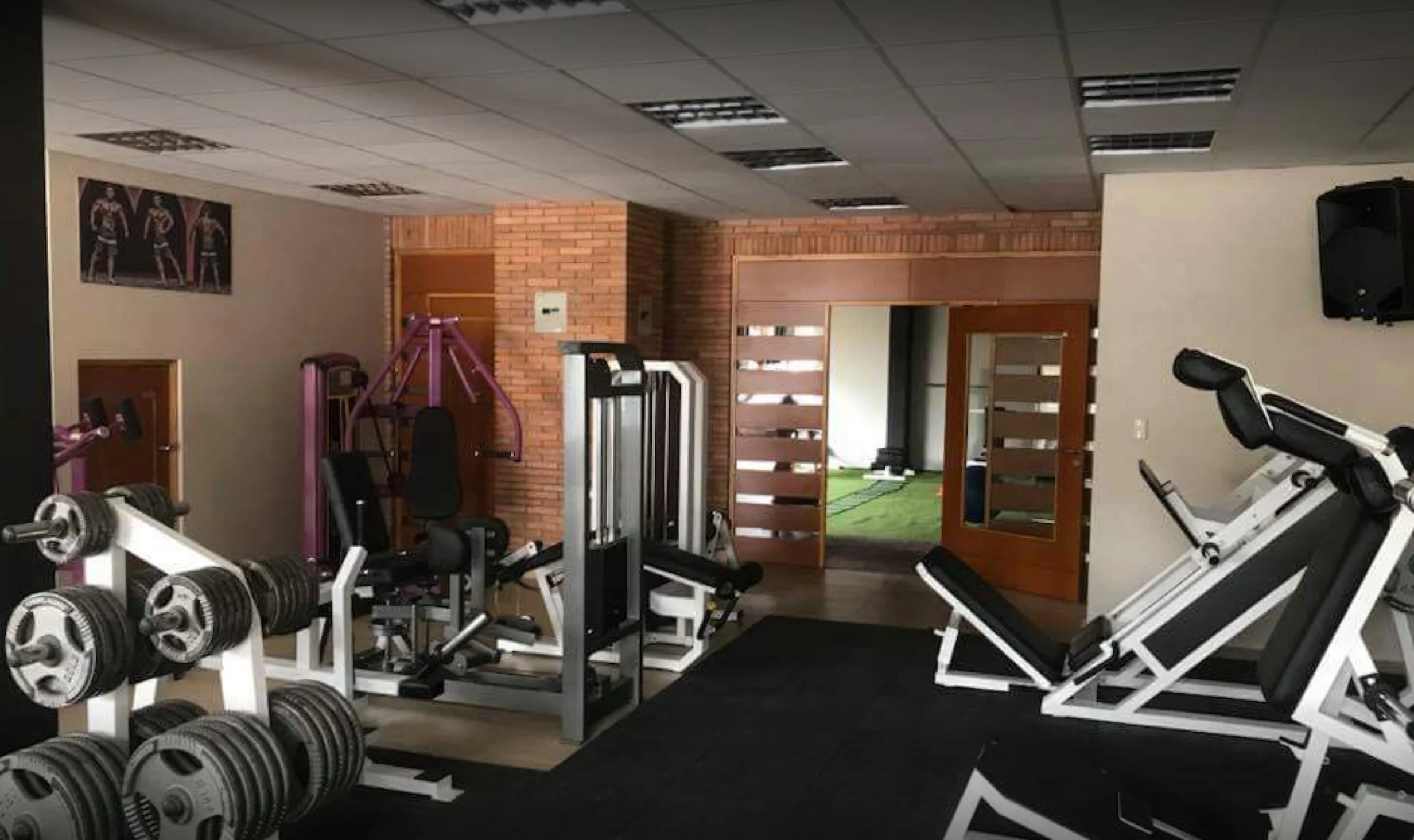 Gimnasio-gladiator-fitness-center-8789