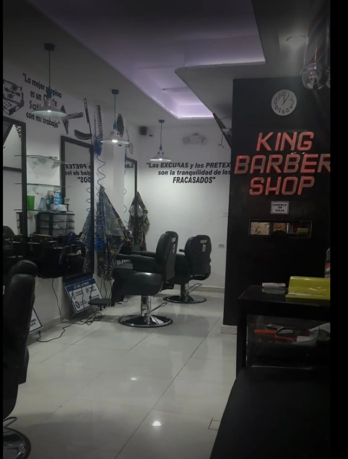 King Barber-1705