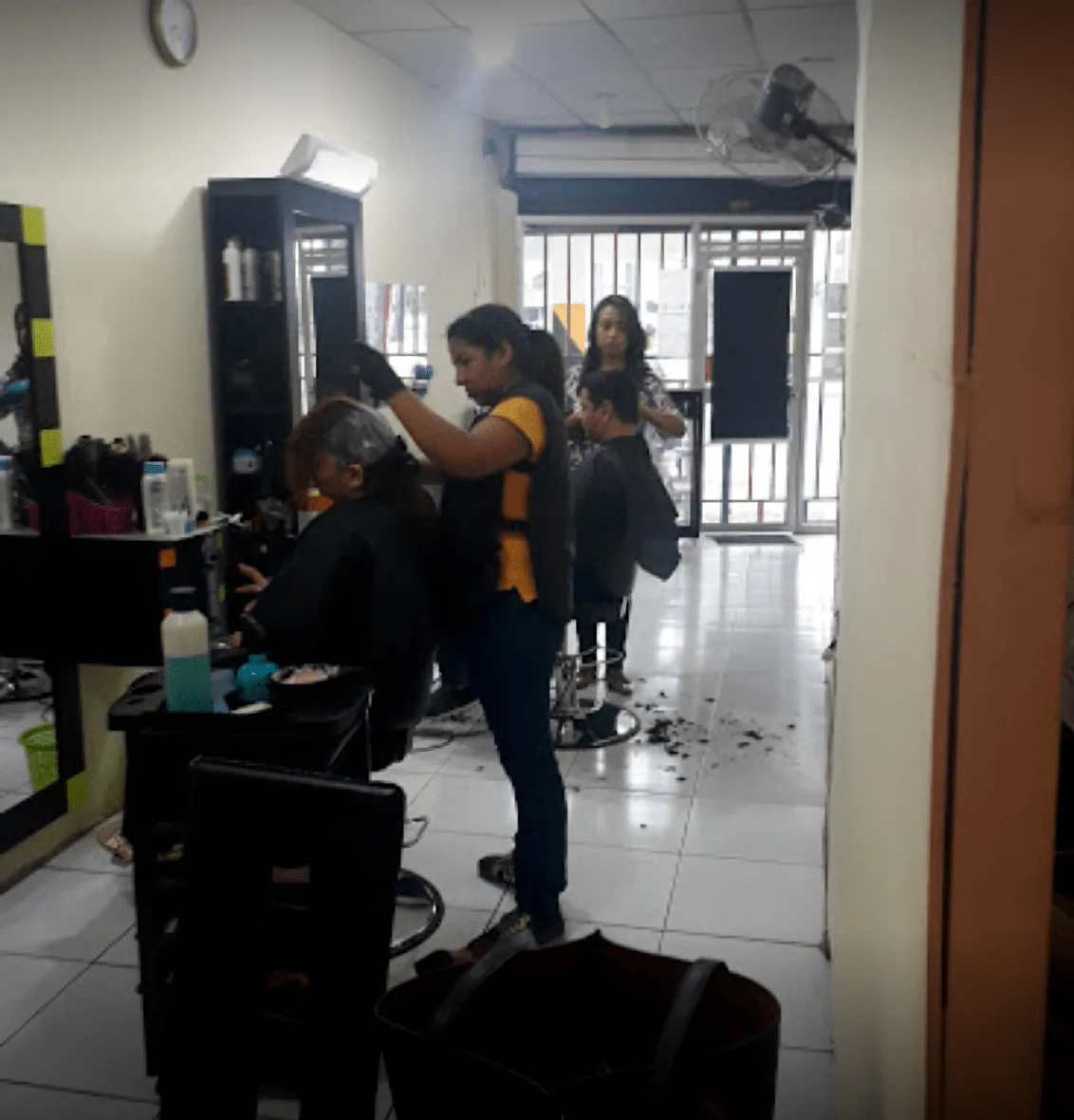 Salón de Belleza-ana-buitron-s-peluqueria-y-jd-barbershop-9194