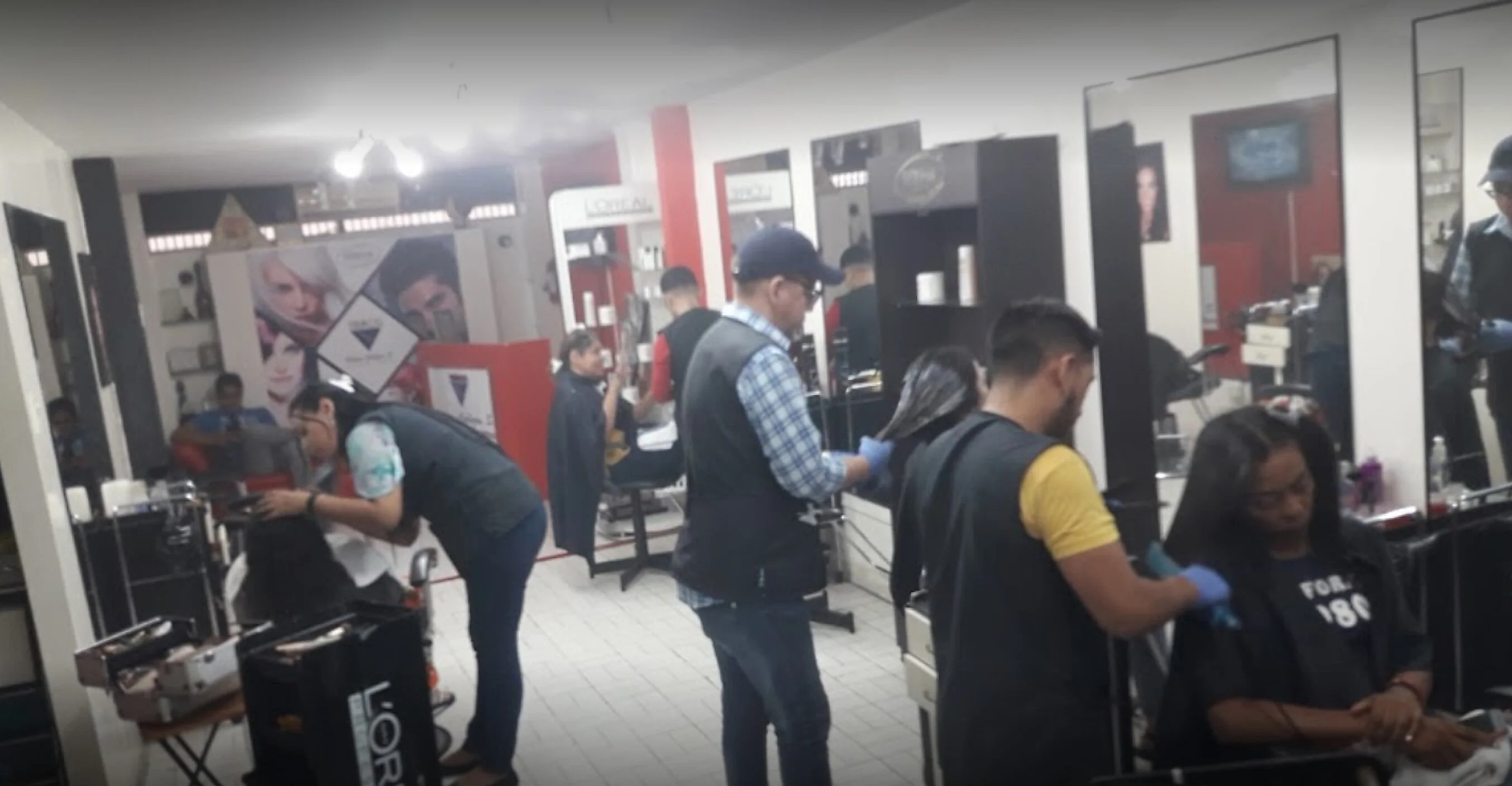 Barbería-trukos-peluqueria-y-estetica-local-principal-9935